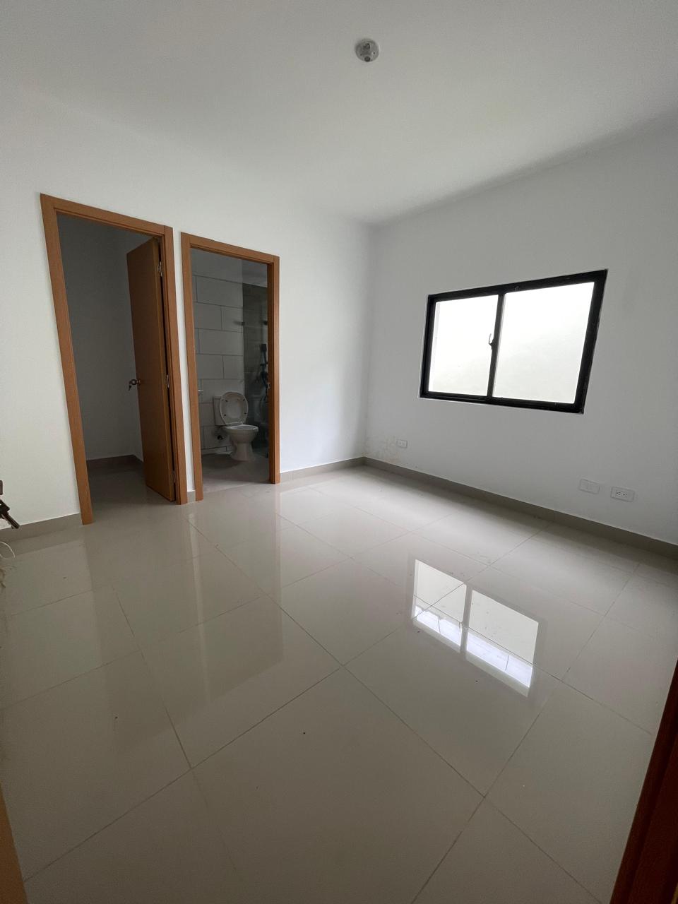 Apartamento de 2 Habitaciones en Venta en los Corales del Sur.  Foto 7272617-4.jpg