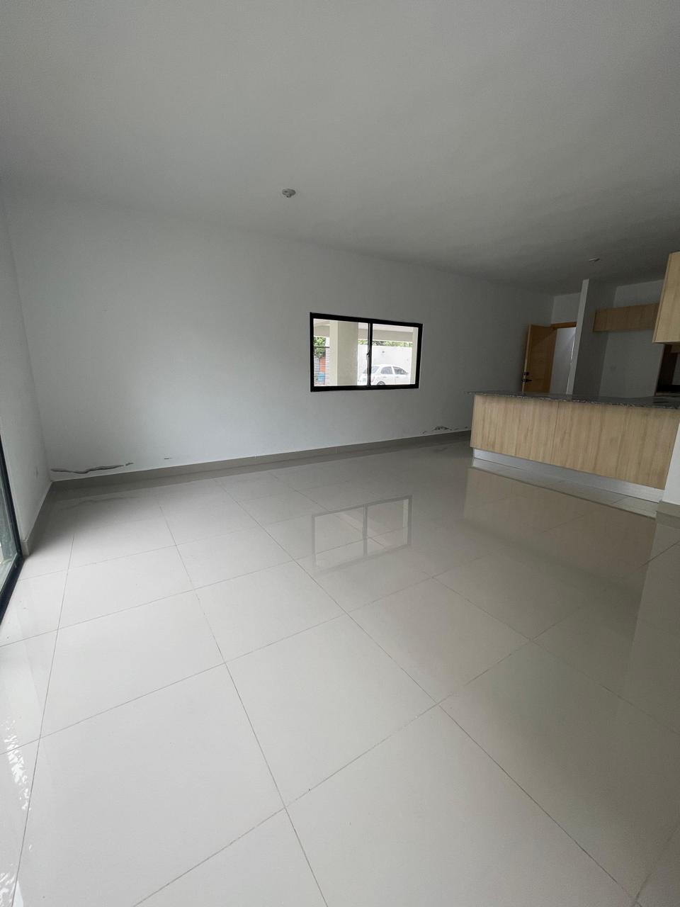 Apartamento de 2 Habitaciones en Venta en los Corales del Sur.  Foto 7272617-6.jpg