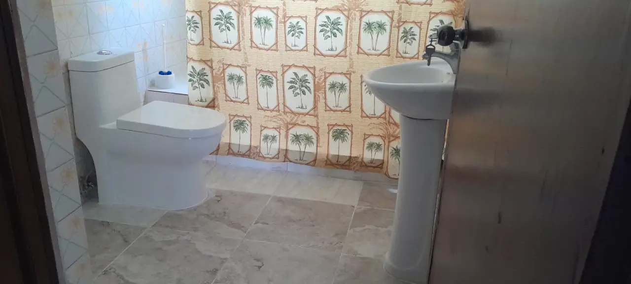 Apartamento En Alquiler 3r Piso Edificio 31 Ens. Paraiso. Foto 7272655-7.jpg