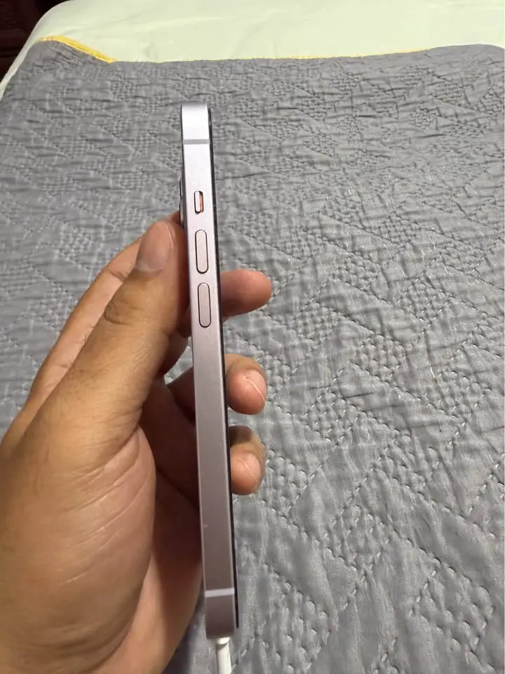 iPhone 14 Plus 128GB Purple  Foto 7272660-4.jpg