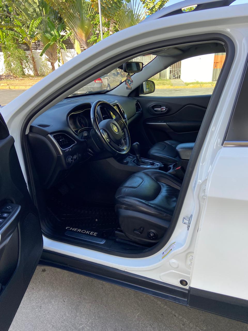 CHEROKEE LIMITED 2019 RECIÉN IMPORTADA  CLEAN CARFAX  Foto 7272709-7.jpg