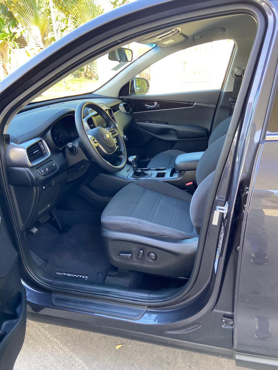 KIA SORENTO 2019  RECIÉN IMPORTADA  3 FILAS DE ASIENTOS  CLEAN CARFAX Foto 7272725-2.jpg