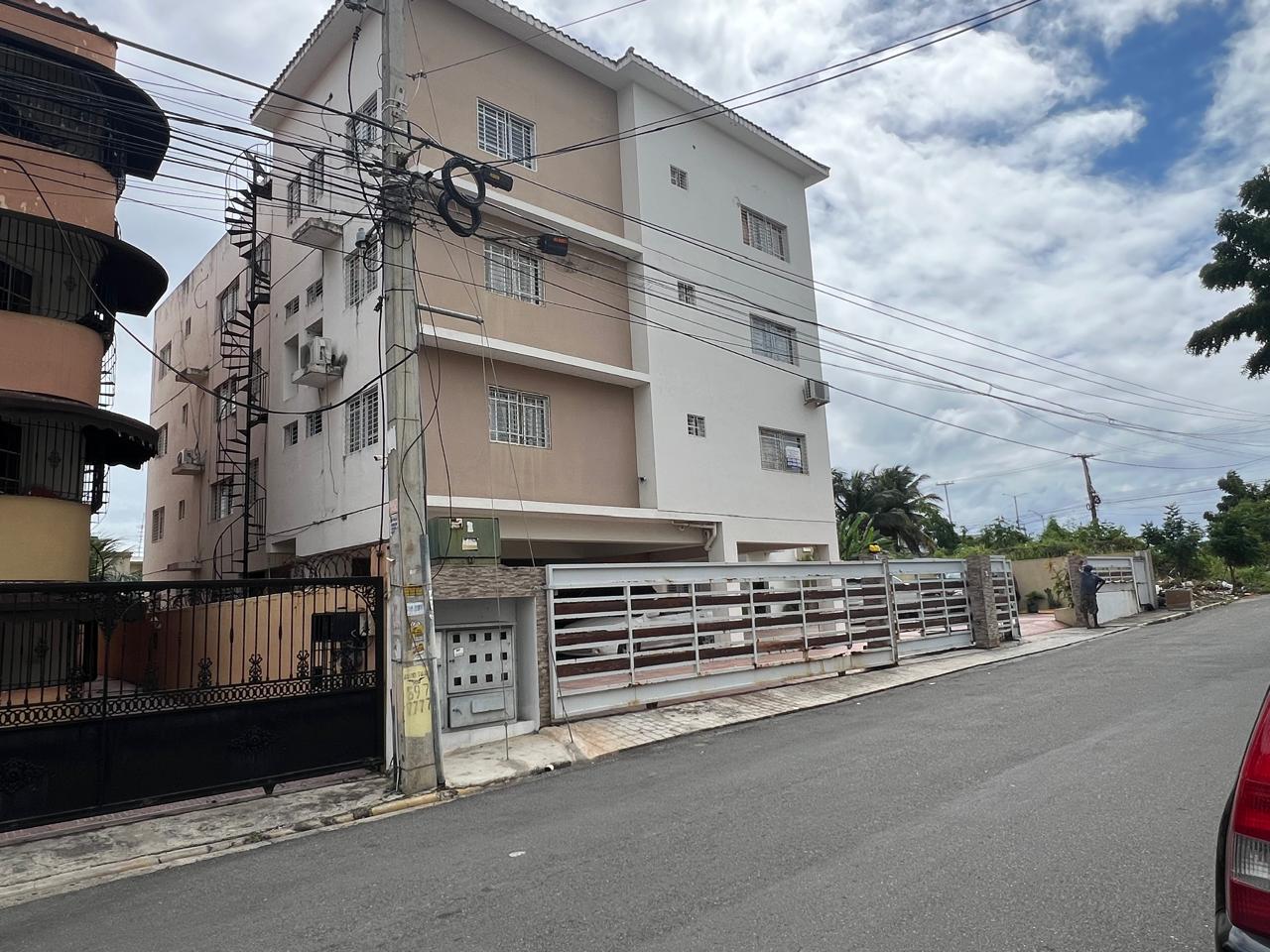 Vendo Apto en lo Mejor de  CORALES DEL SUR 3 HABS. 1ER. NIVEL 120 Mts. Foto 7272748-8.jpg