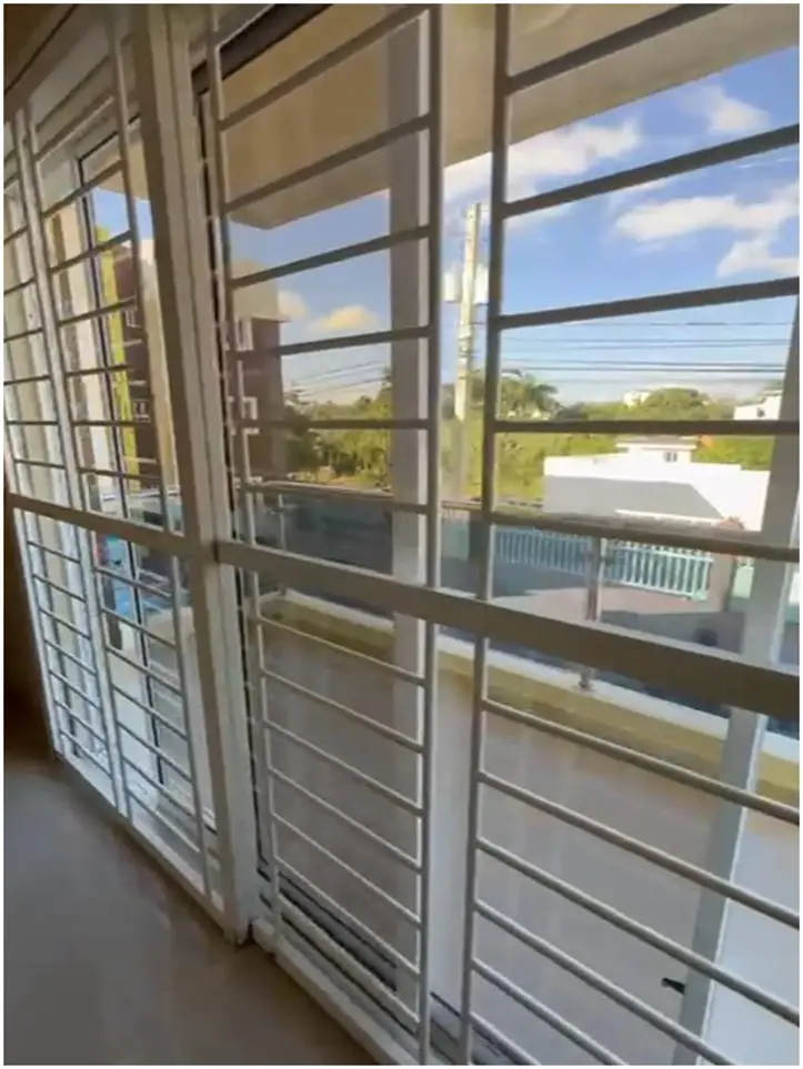 Vendo Apto  3 HABS.  2do. NIVEL SAN FCO MACORIS URB. CAPERUZA II salid Foto 7272755-11.jpg