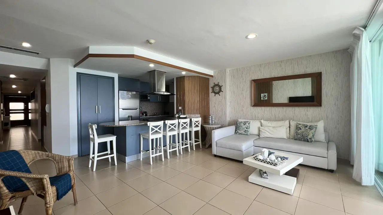 Excelente apartamento amueblado en Marbella Foto 7272832-2.jpg