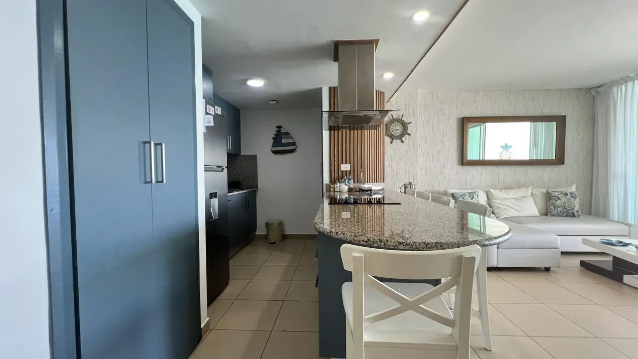 Excelente apartamento amueblado en Marbella Foto 7272832-3.jpg