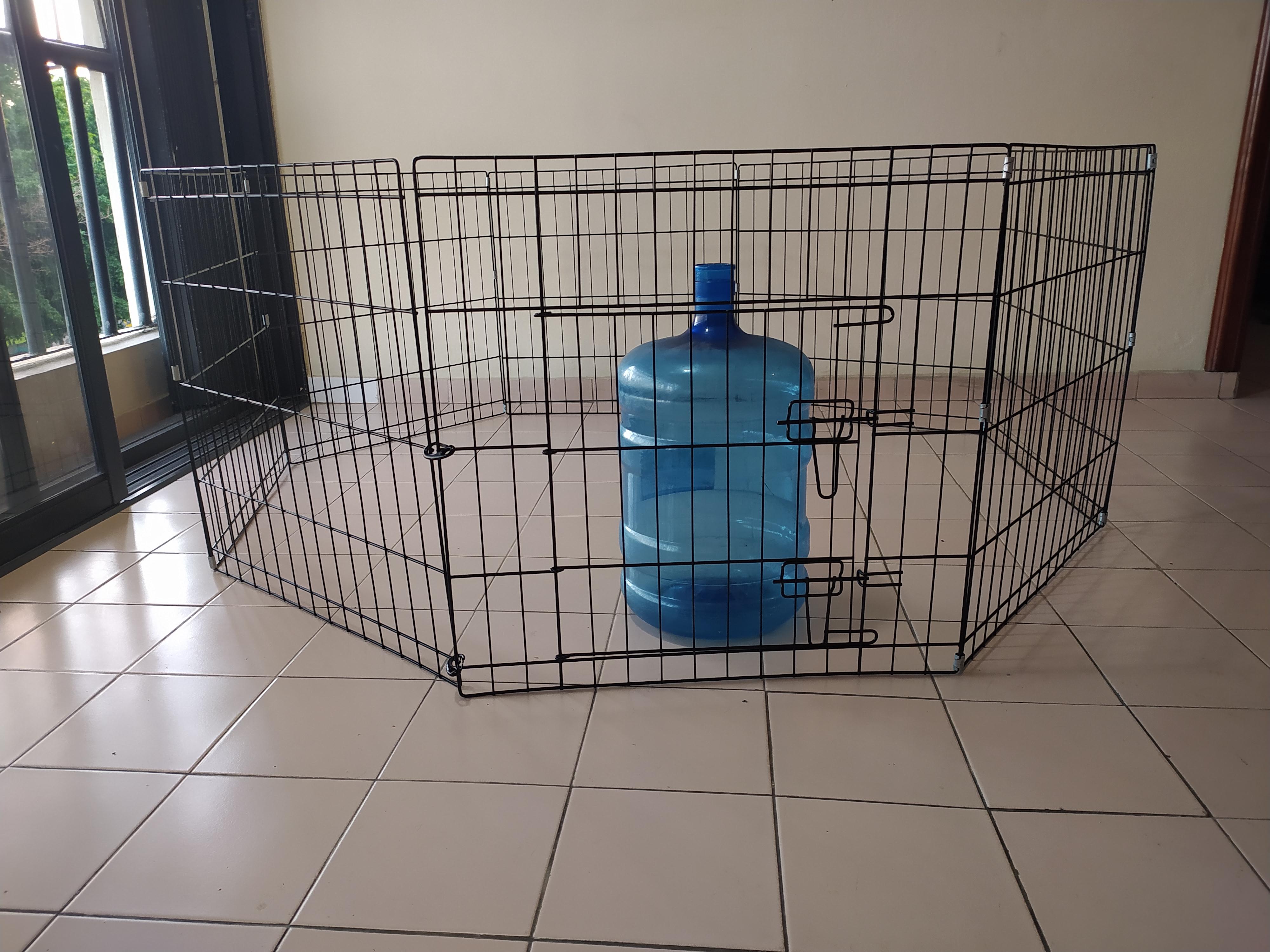Corral para Perros Nuevo 24 Pulgadas de Alto Foto 7272852-4.jpg