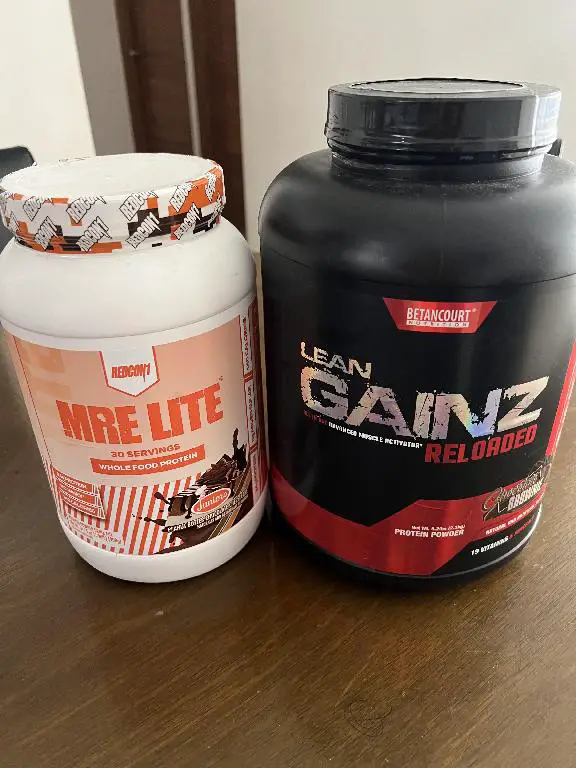 Oferta de 2 proteínas totalmente selladas  Foto 7272865-1.jpg