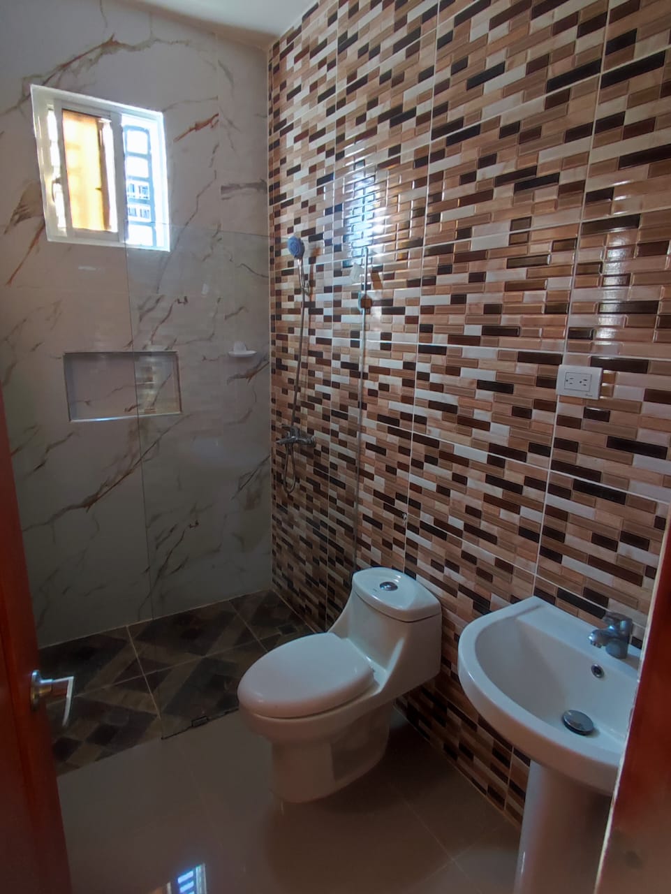 Venta de casa en Valle Universitario La Barranquita Santiago R.D. Foto 7272967-14.jpg