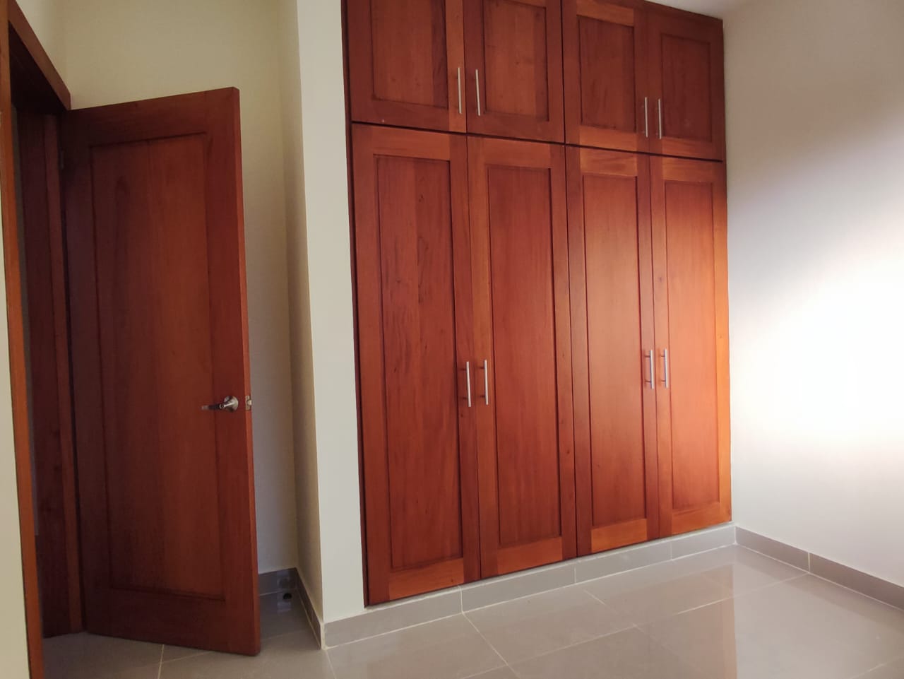 Venta de casa en Valle Universitario La Barranquita Santiago R.D. Foto 7272967-8.jpg