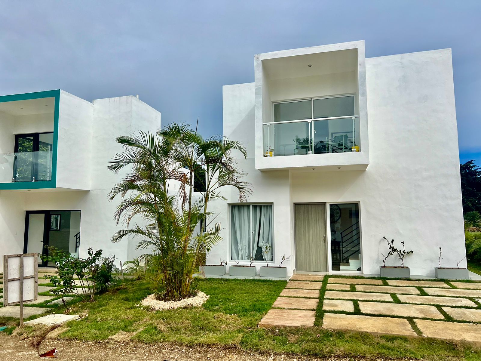 PROYECTO DE VILLAS DESARROLLADO CON UN ESTILO ARQUITECTÓNICO MODERNO. Foto 7272985-1.jpg
