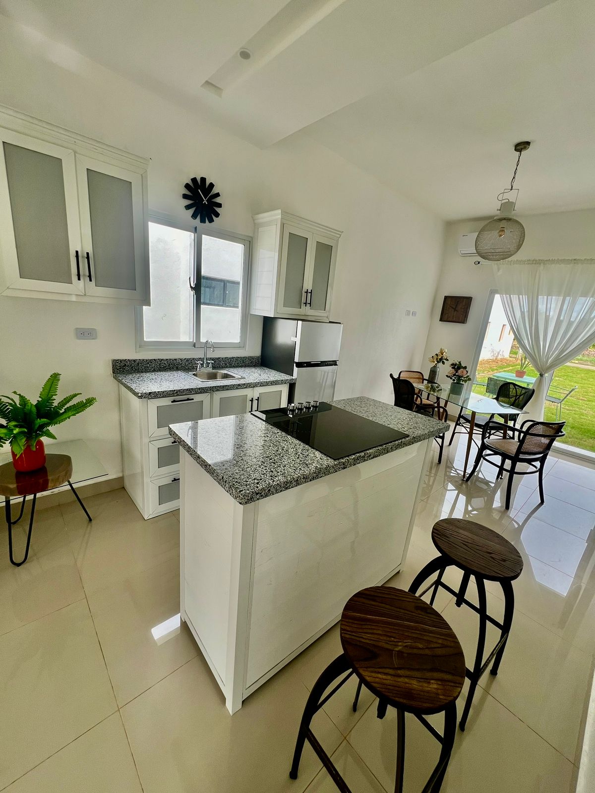 PROYECTO DE VILLAS DESARROLLADO CON UN ESTILO ARQUITECTÓNICO MODERNO. Foto 7272985-4.jpg