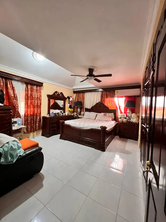 Casa en Venta de 6 Habitacione sen Villa Aura  Foto 7273041-5.jpg