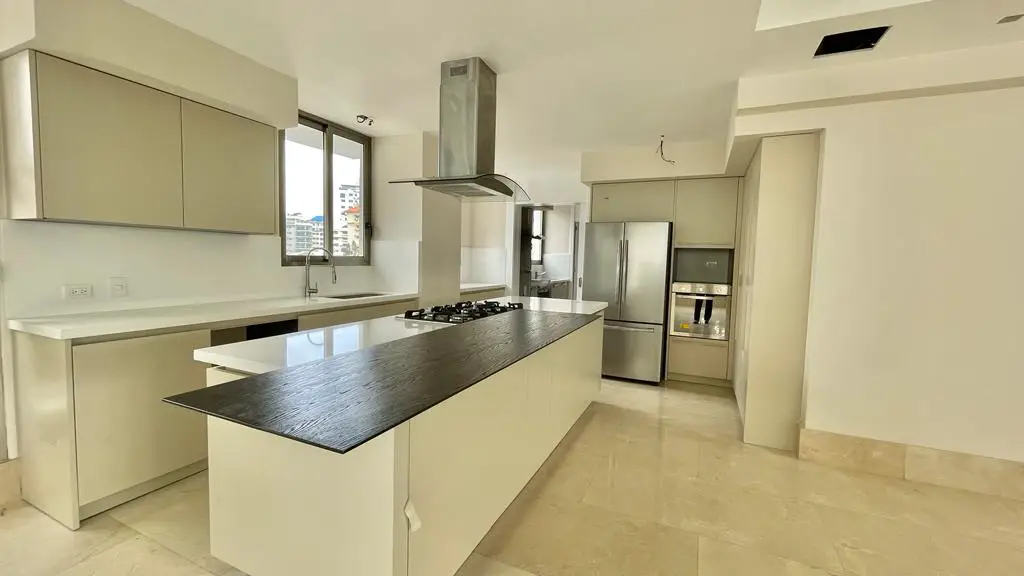 Apartamento Venta en Ensanche Naco Santo Domingo Foto 7273055-2.jpg