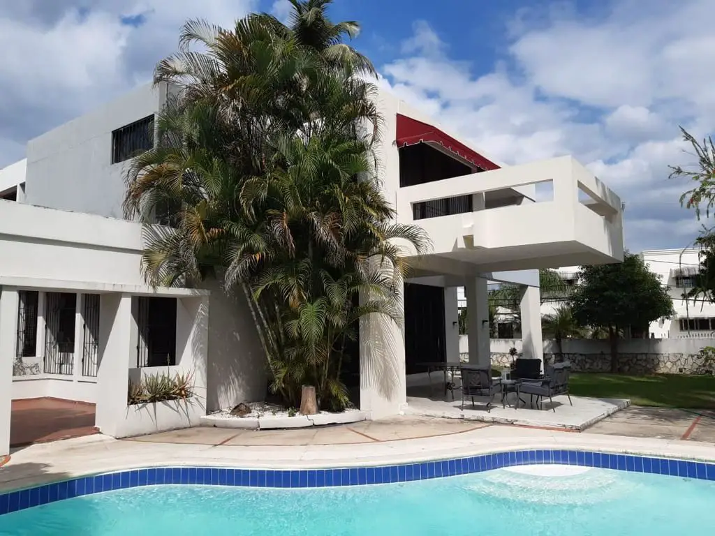 Exclusiva Casa Amueblada en Alquiler en Arroyo Hondo Foto 7273085-1.jpg