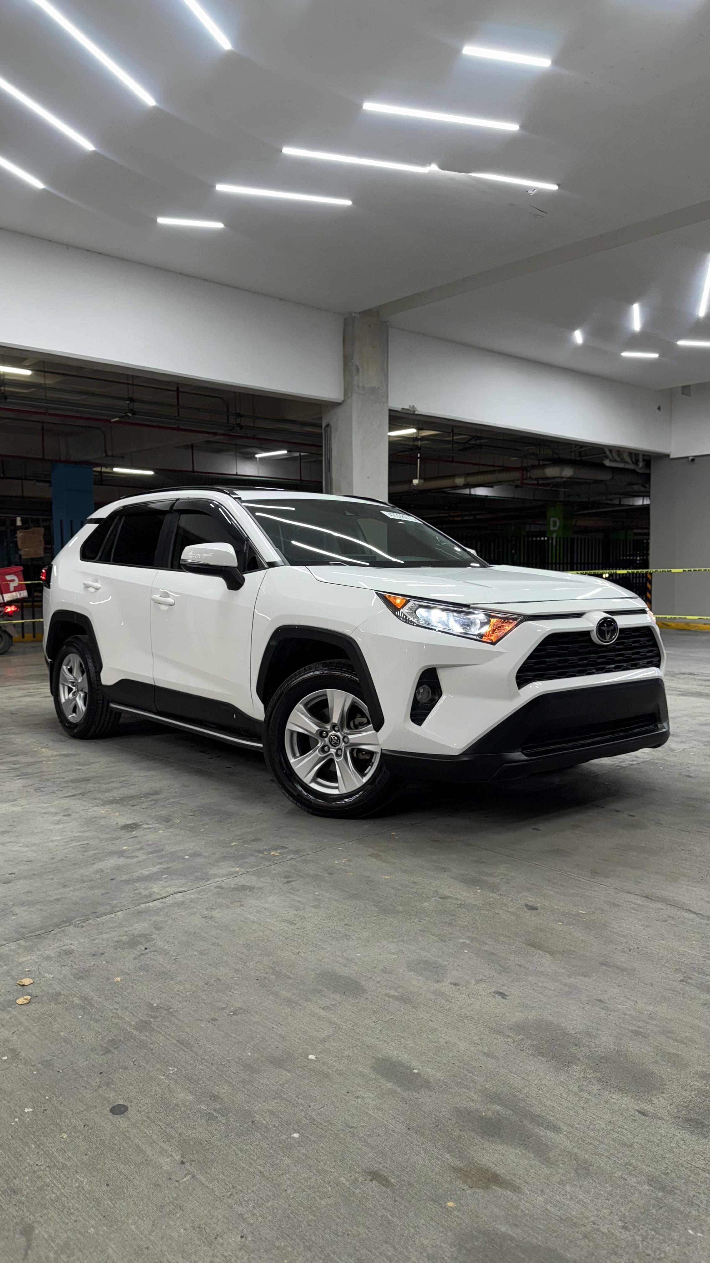 TOYOTA RAV4 2019 XLE RECIÉN IMPORTADA Foto 7273096-1.jpg