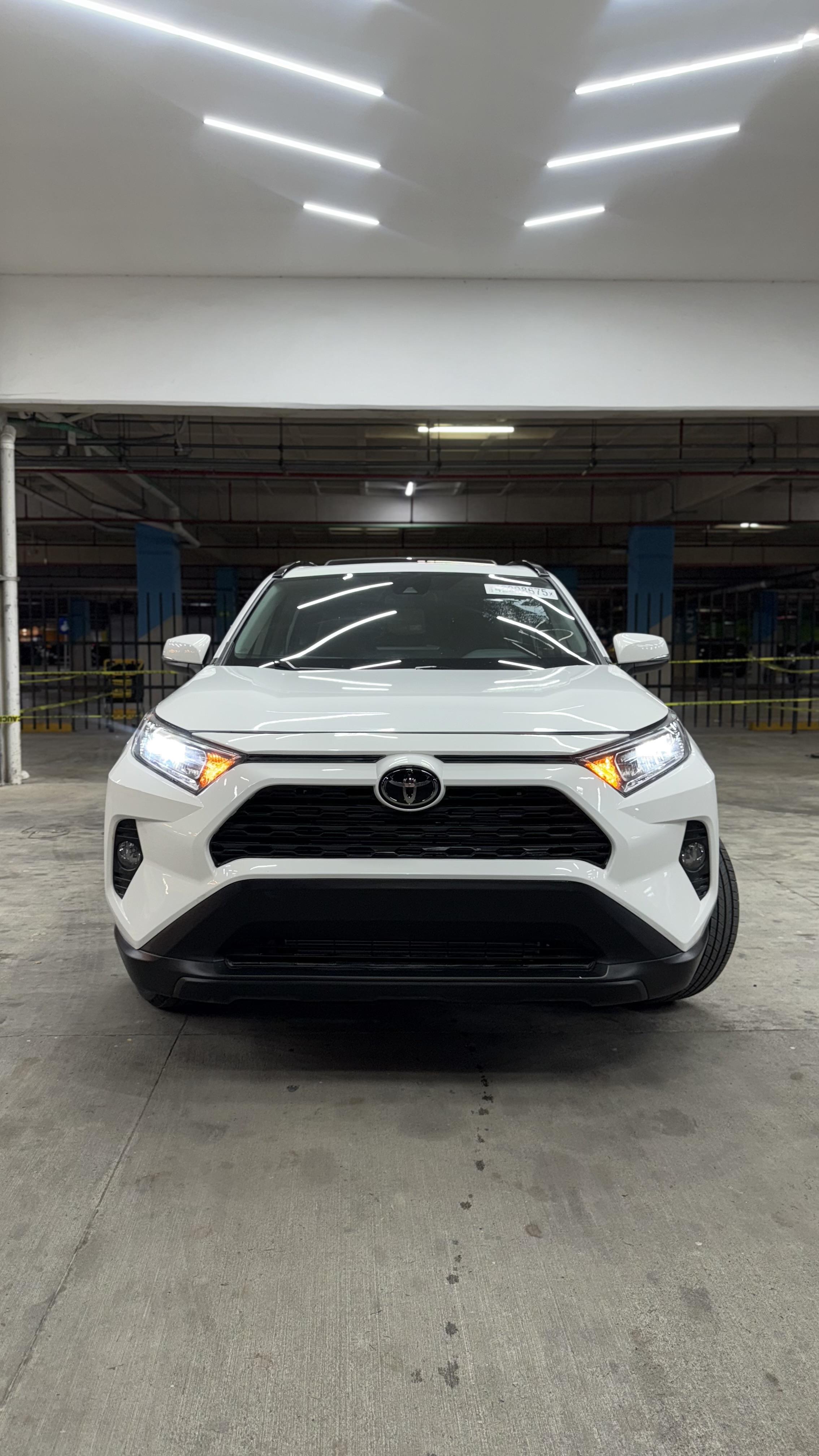 TOYOTA RAV4 2019 XLE RECIÉN IMPORTADA Foto 7273096-2.jpg
