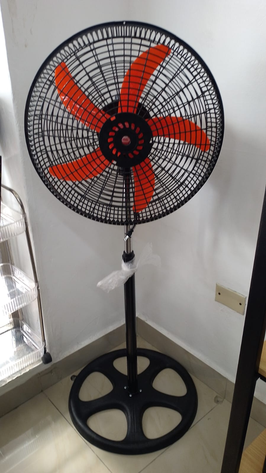 ABANICO DE PEDESTAL 18” POWER CURVE AM-RD2411 Foto 7273136-1.jpg
