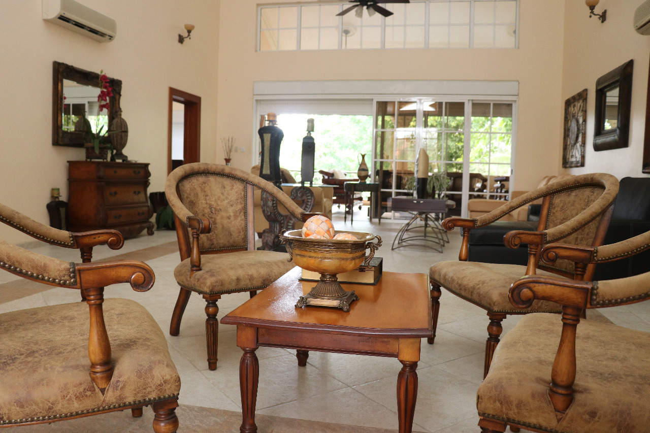 Alquilo y vendo Majestuosa villa en Metro Country club  Foto 7273238-6.jpg