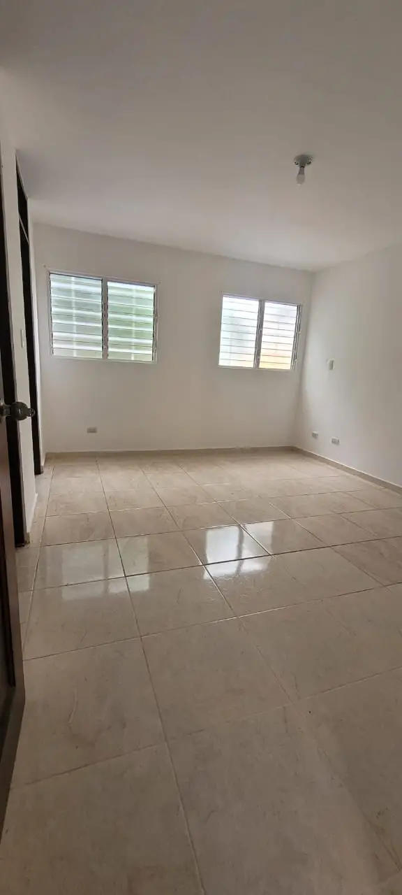 Alquilo apartamento en Residencial Alegro Foto 7273269-5.jpg