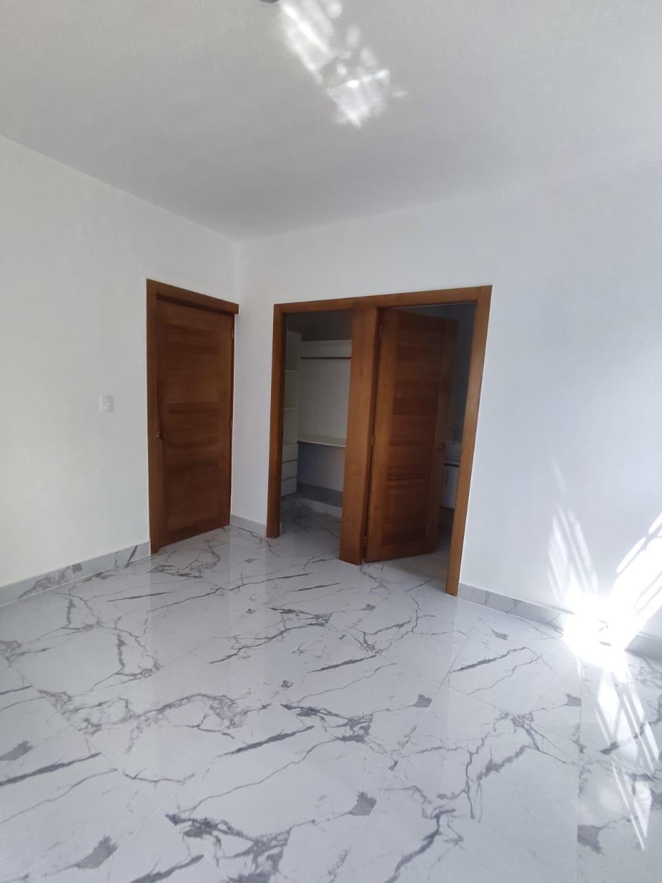 Alquilo segundo nivel apartamento en Santiago Foto 7273285-8.jpg