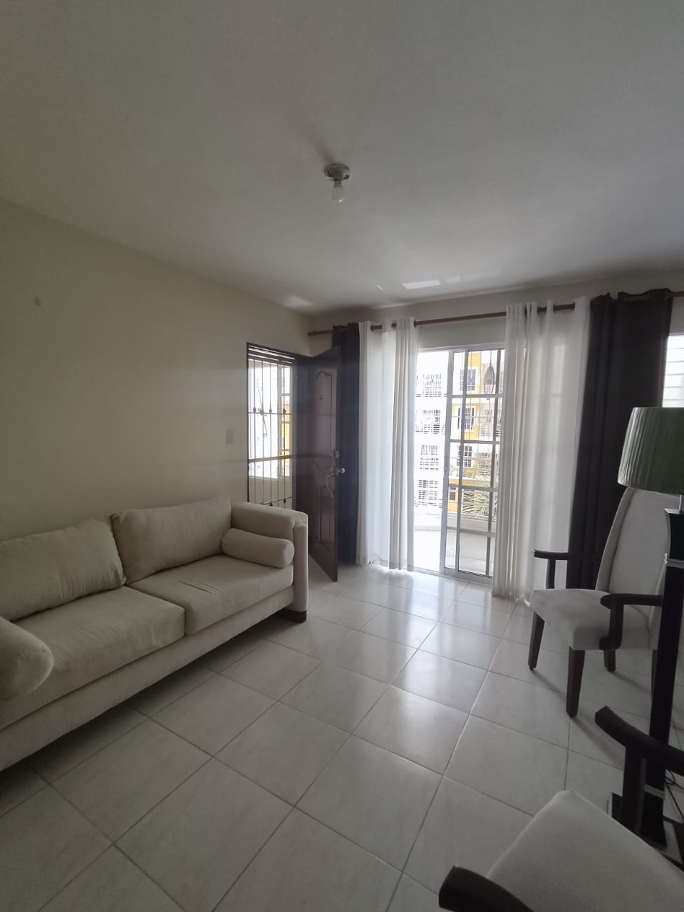 Alquilo un tercer nivel en el residencial Crisnel V  Foto 7273286-4.jpg