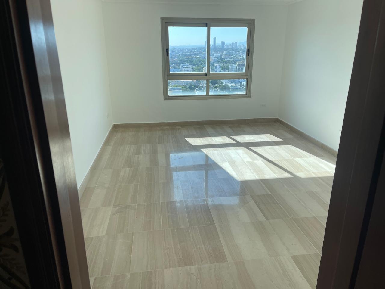 Apartamento de 2 Habitaciones en Venta en el Malecón.  Foto 7273365-5.jpg