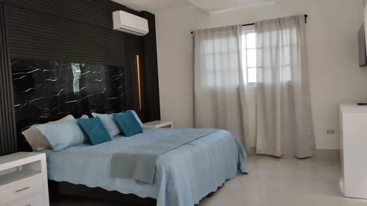 Villa de 5 Habitaciones en Venta en Playa Nueva Romana.  Foto 7273367-5.jpg