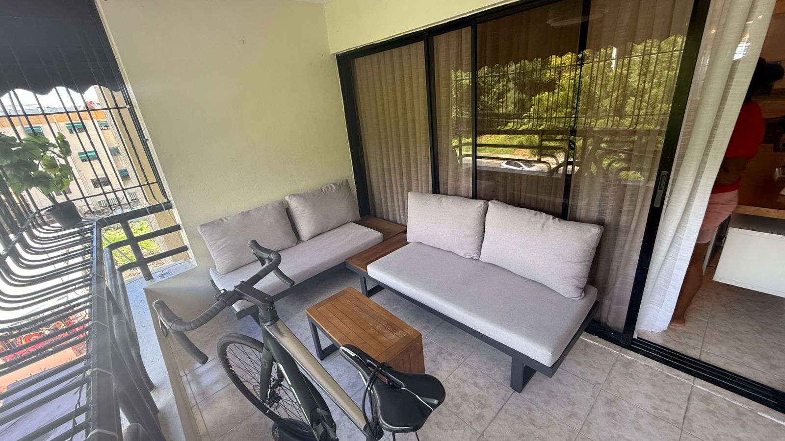 Apartamento en venta Buenos Aires del Mirador Cayetano Germosen a paso Foto 7273432-5.jpg