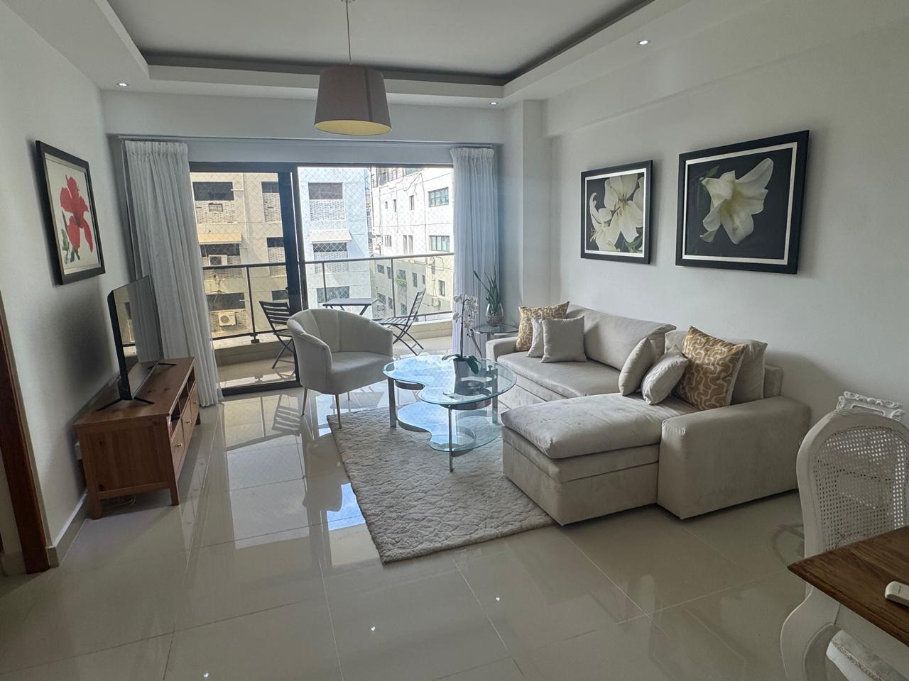 Alquilo apartamento en Piantini. Piso alto amueblado Foto 7273447-2.jpg