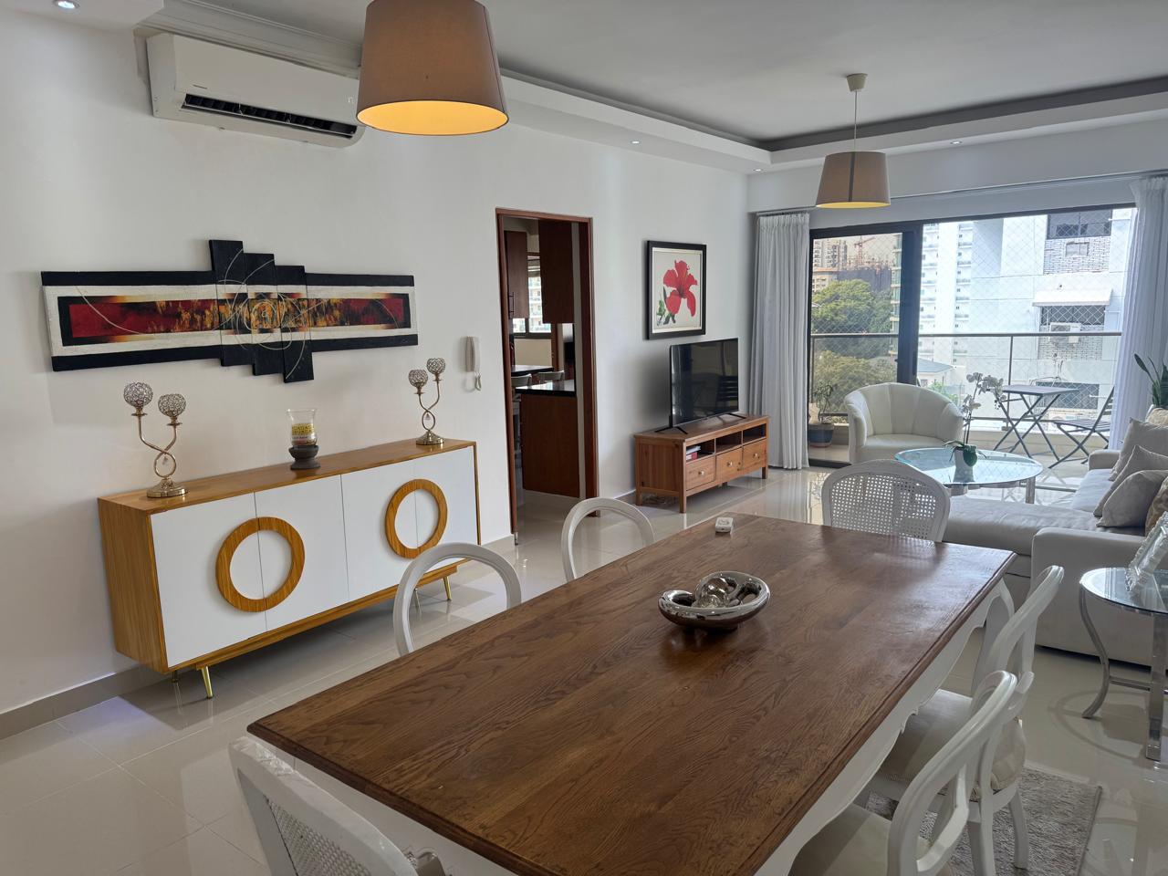 Alquilo apartamento en Piantini. Piso alto amueblado Foto 7273447-4.jpg