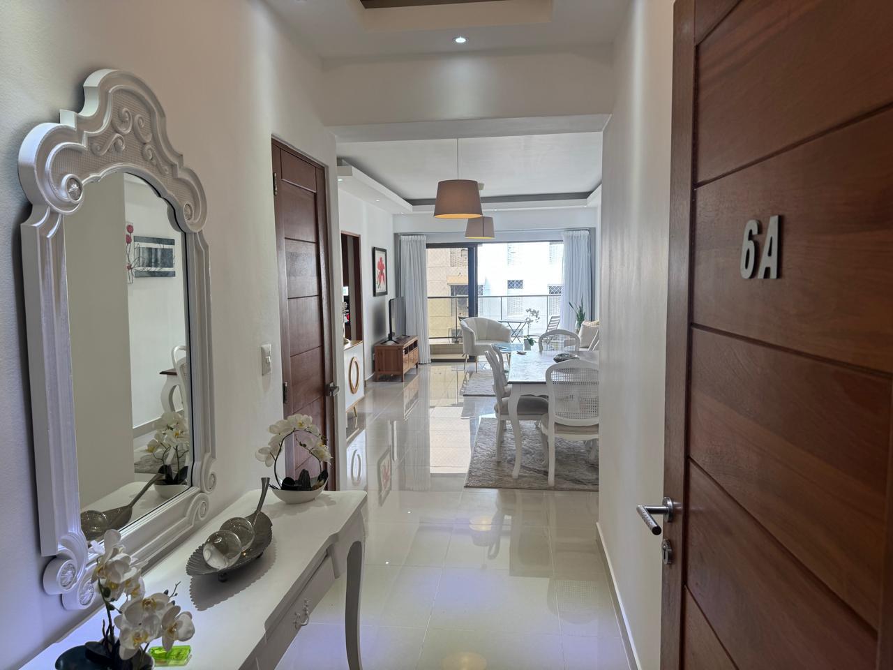 Alquilo apartamento en Piantini. Piso alto amueblado Foto 7273447-6.jpg