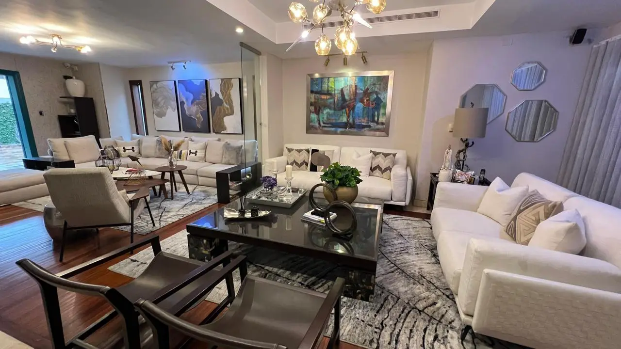 Vendo Majestuosa Casa en Arroyo Hondo Viejo  Foto 7273507-3.jpg