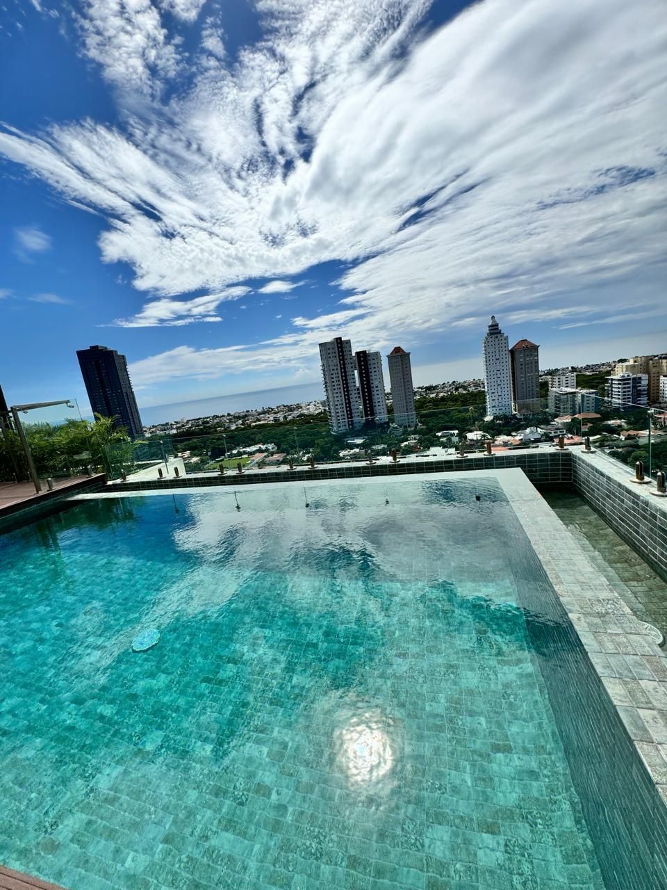 Vendo un lujoso apartamento en Los Cacicazgos Foto 7273509-3.jpg