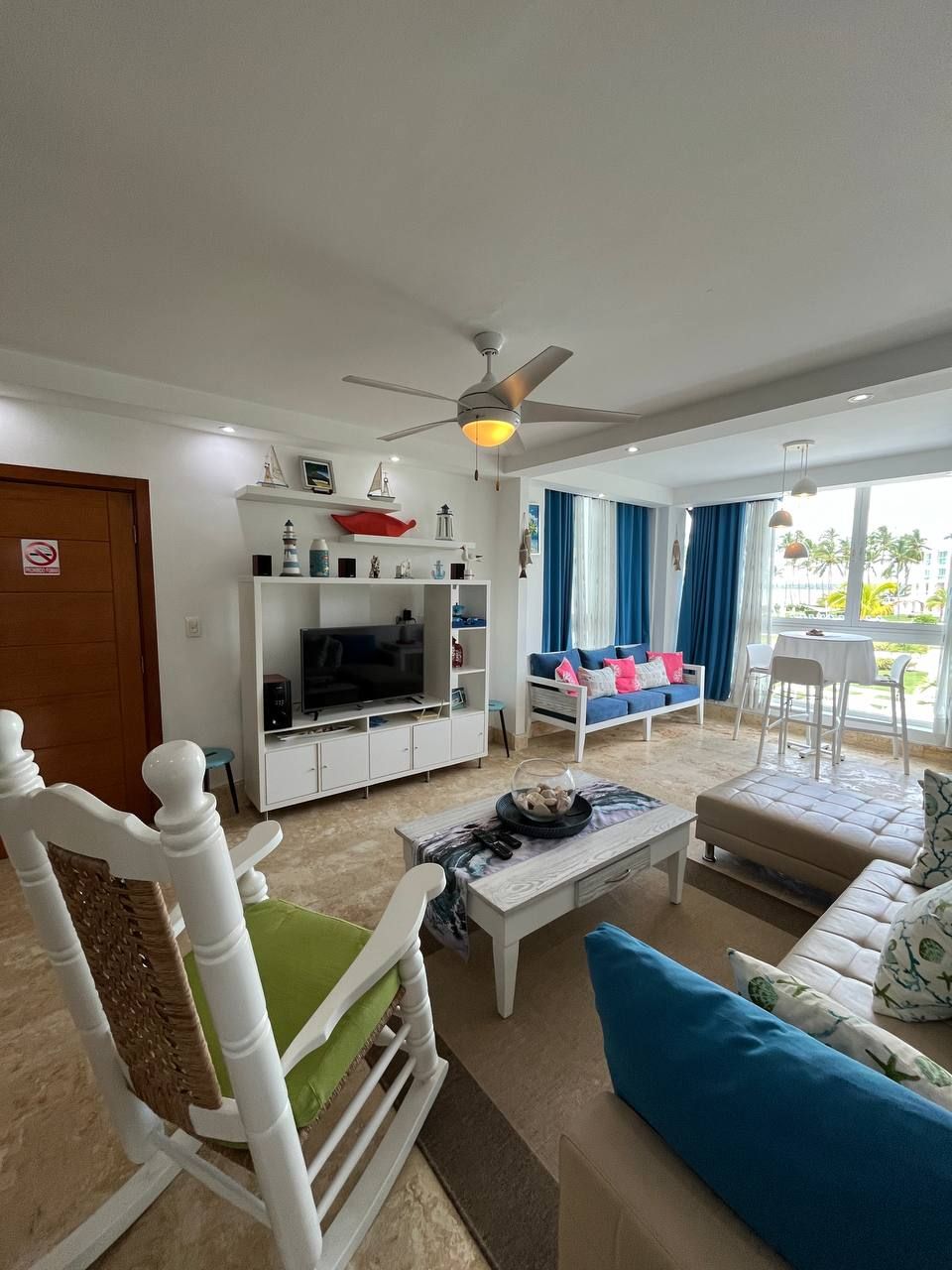 Acogedor apartamento ubicado en primera línea de playa en La Ensenada Foto 7273524-2.jpg