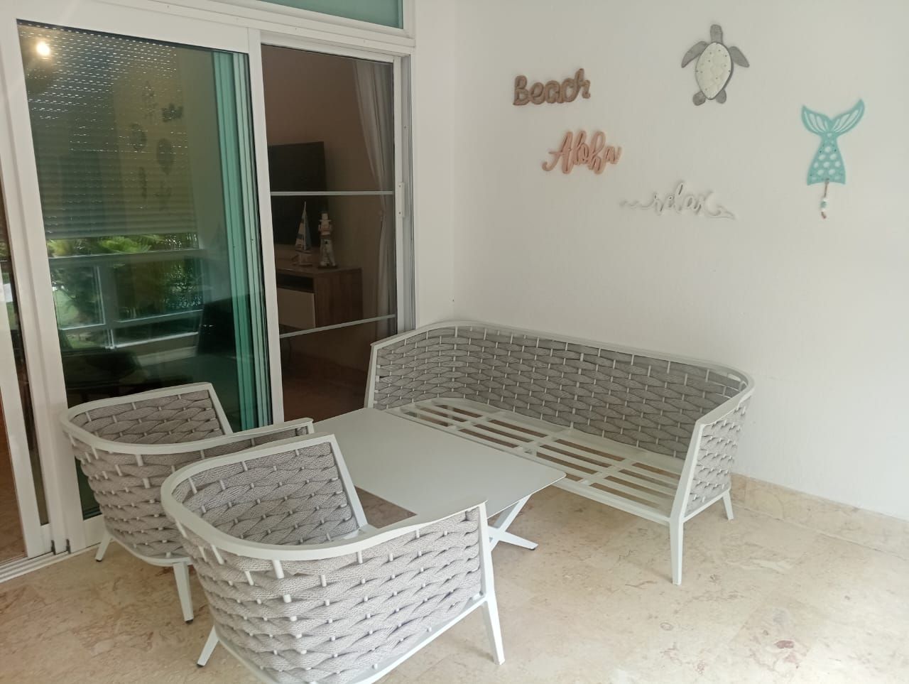 Vendo elegante apartamento ubicado en primera línea de playa en La Ens Foto 7273526-3.jpg