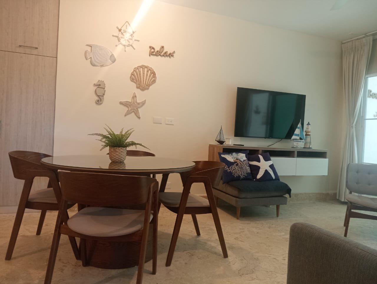 Vendo elegante apartamento ubicado en primera línea de playa en La Ens Foto 7273526-5.jpg