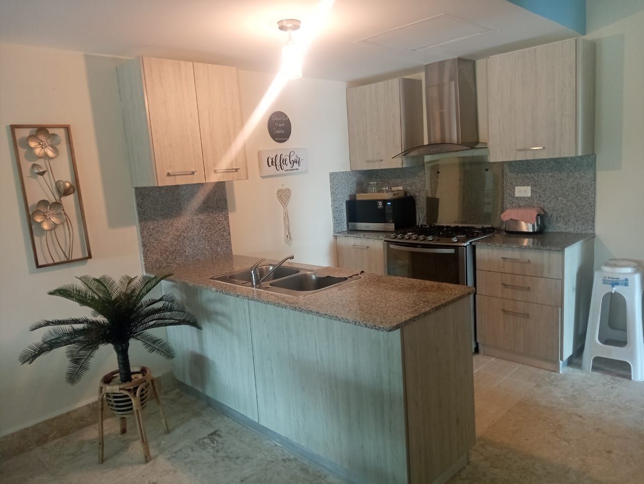 Vendo elegante apartamento ubicado en primera línea de playa en La Ens Foto 7273526-6.jpg