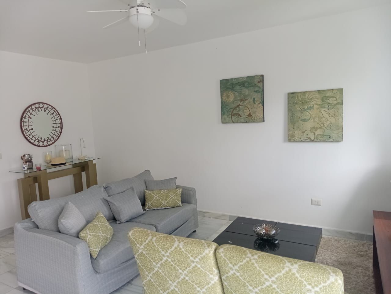 Apartamento con vista a la piscina en Residencial Las Olas  Foto 7273532-4.jpg