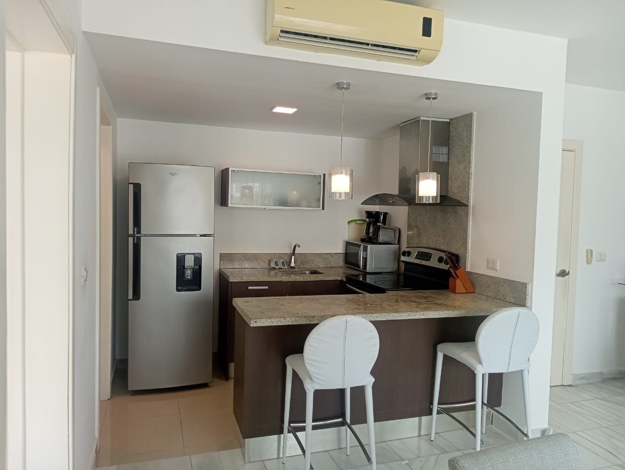 Apartamento con vista a la piscina en Residencial Las Olas  Foto 7273532-6.jpg