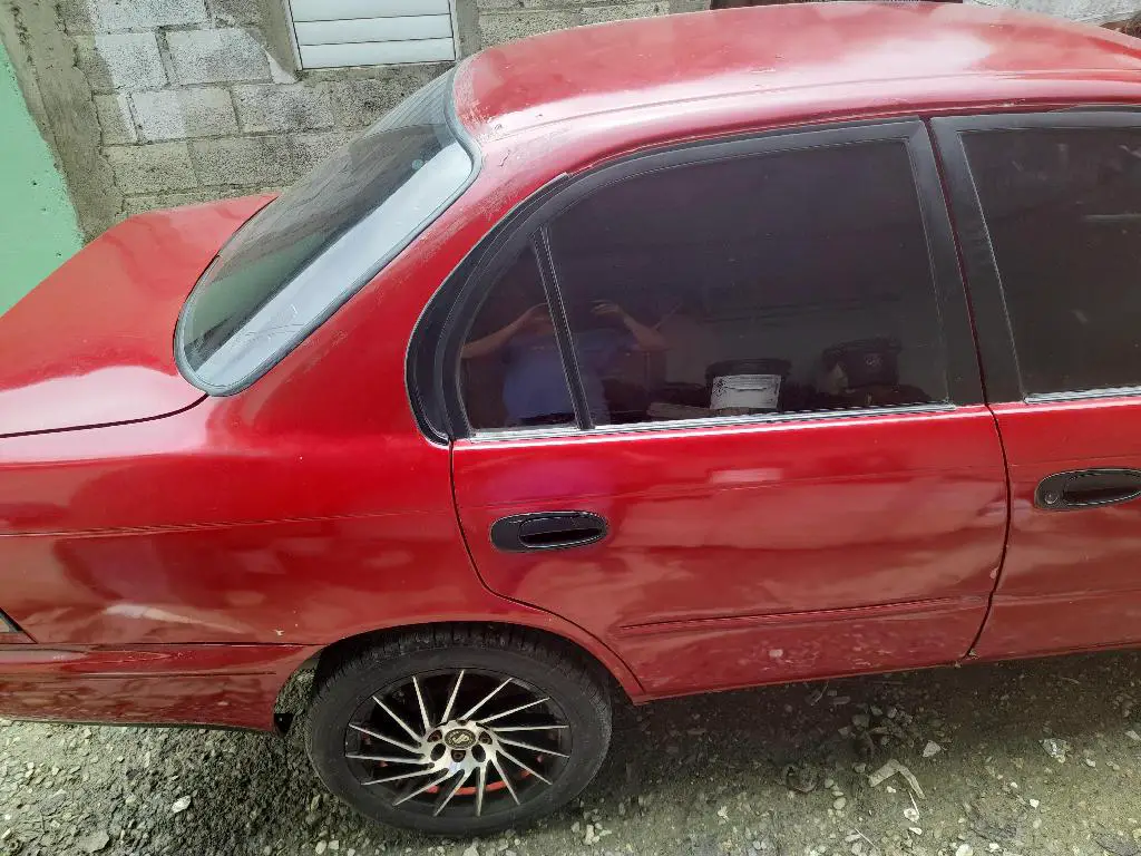 Toyota Corolla 1996 Foto 7273547-3.jpg