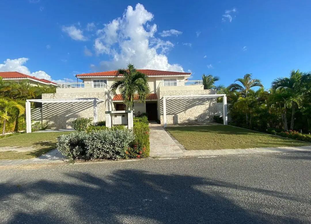 Lujosa villa concepto dúplex con vista al campo de golf en el residenc Foto 7273567-2.jpg