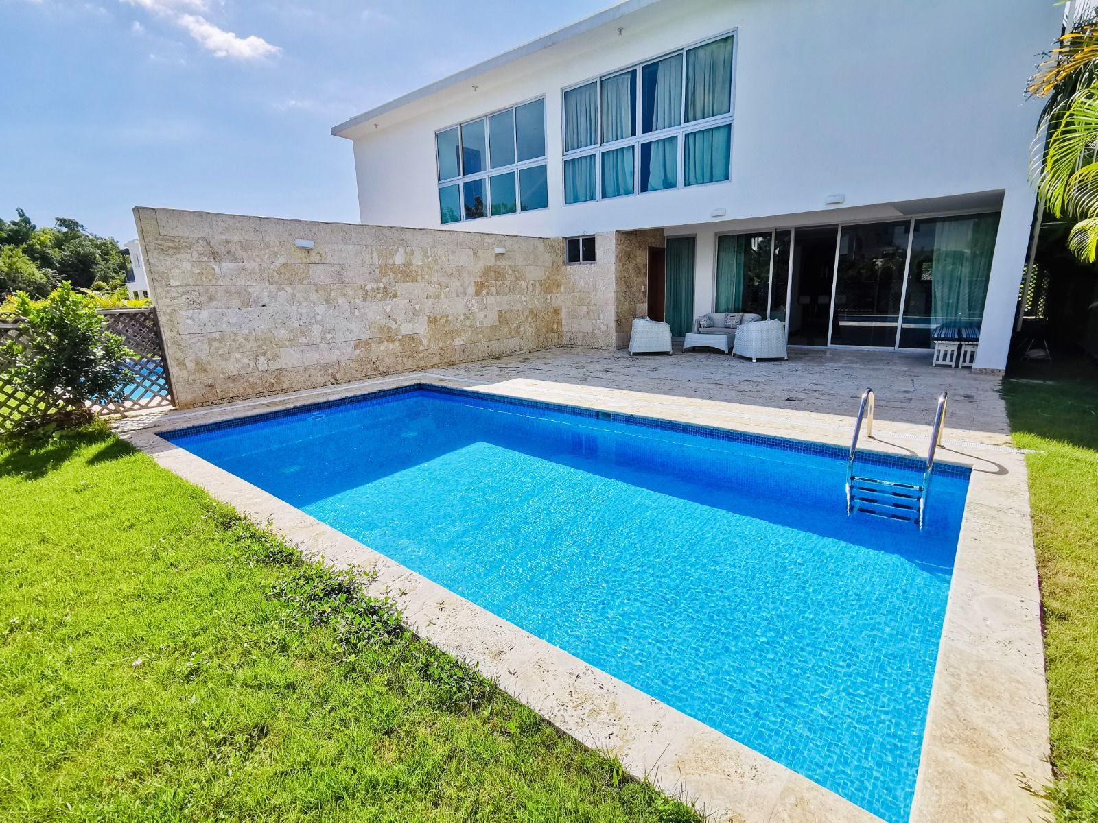 Vendo villa concepto dúplex cerca del Grand Bahía Príncipe en Marina A Foto 7273569-12.jpg