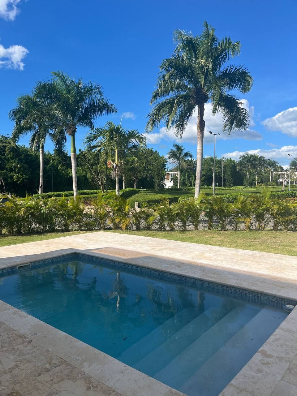Vendo lujosa villa ubicada en residencial Garden village Foto 7273579-9.jpg