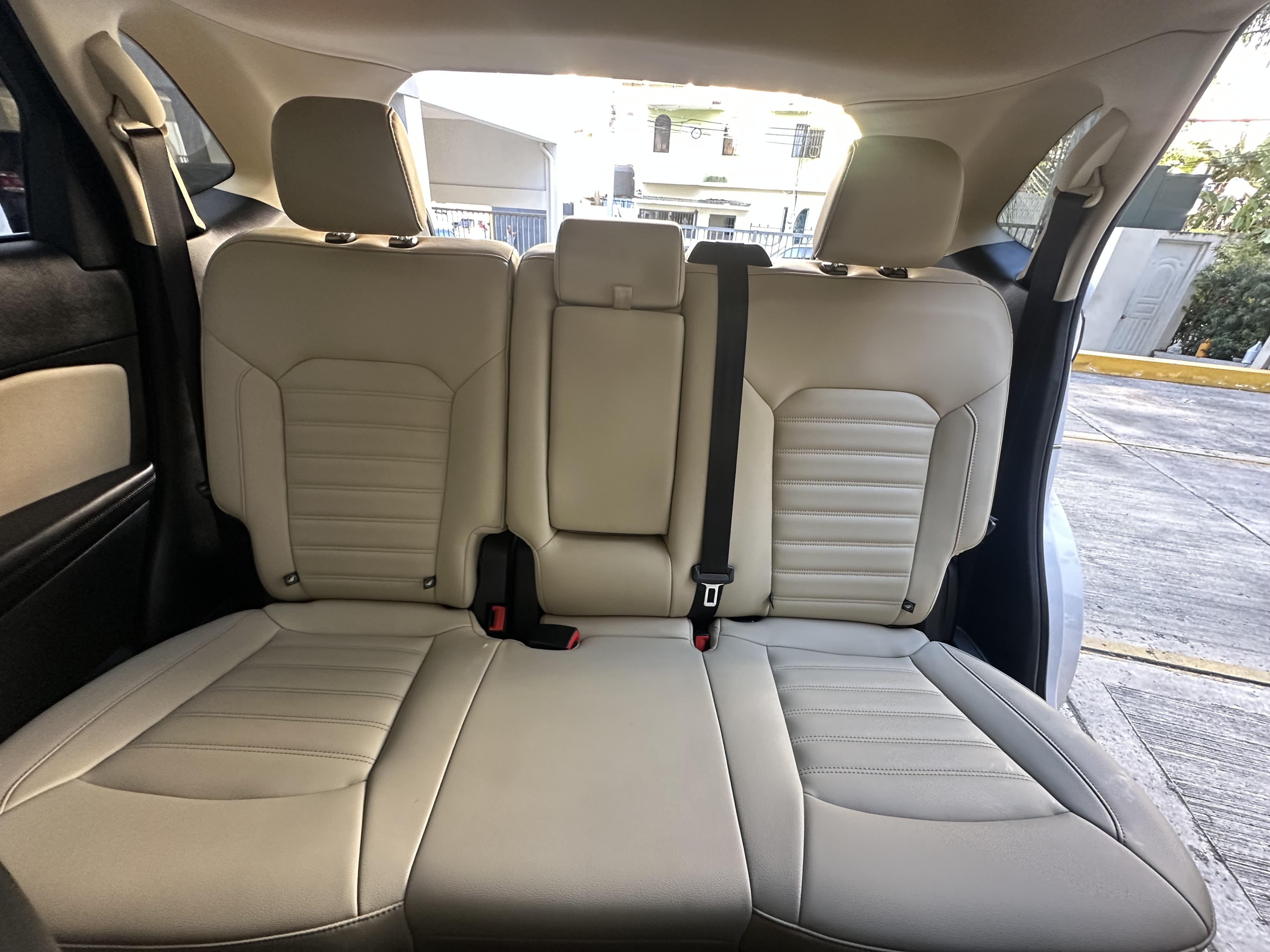 Vendo hermosa Ford Edge SEL 19 clean Carfax Foto 7273665-10.jpg