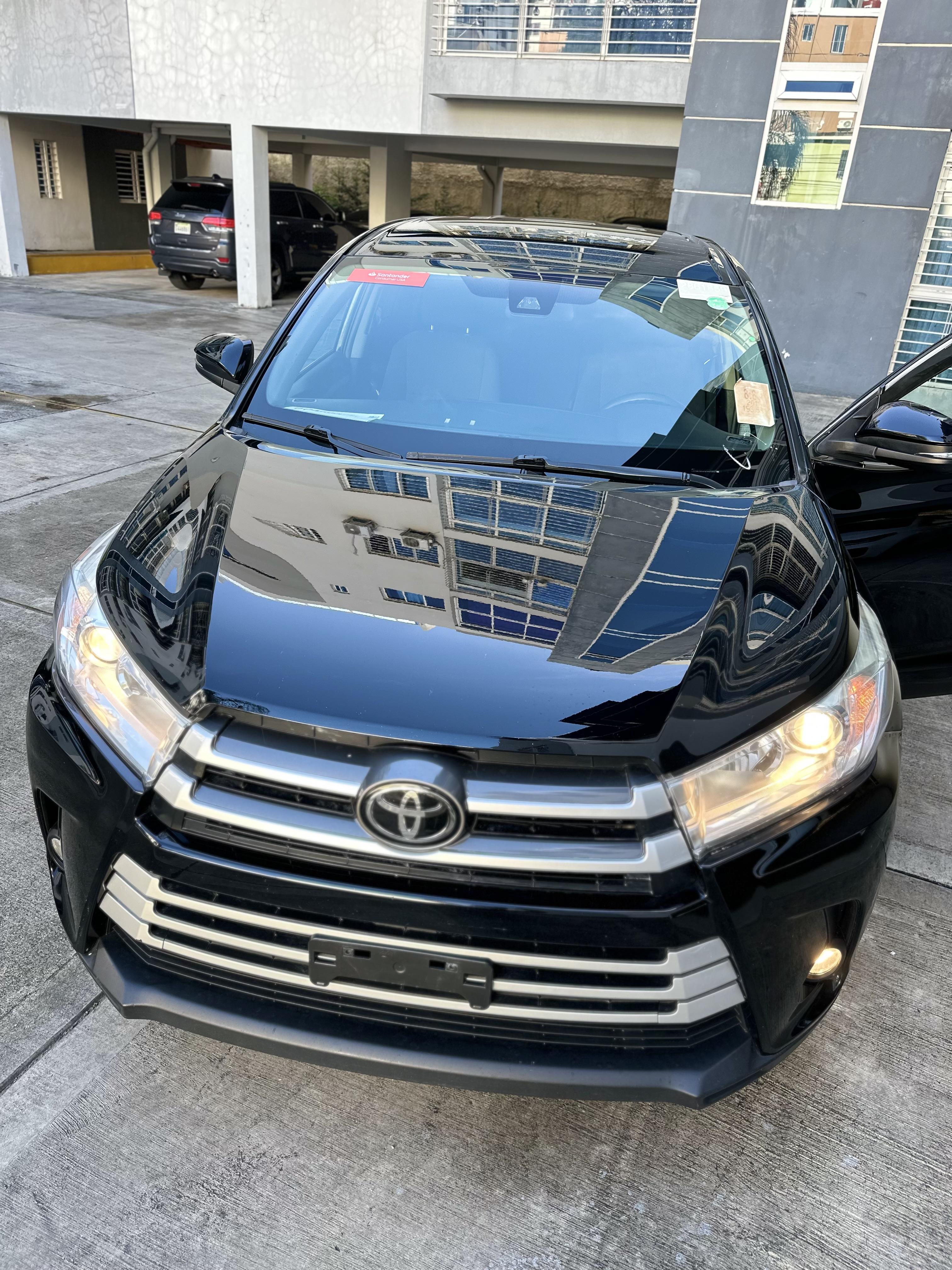 Vendo hermosa Toyota Highlander 2019 AWD Clean Carfax!! Foto 7273672-5.jpg
