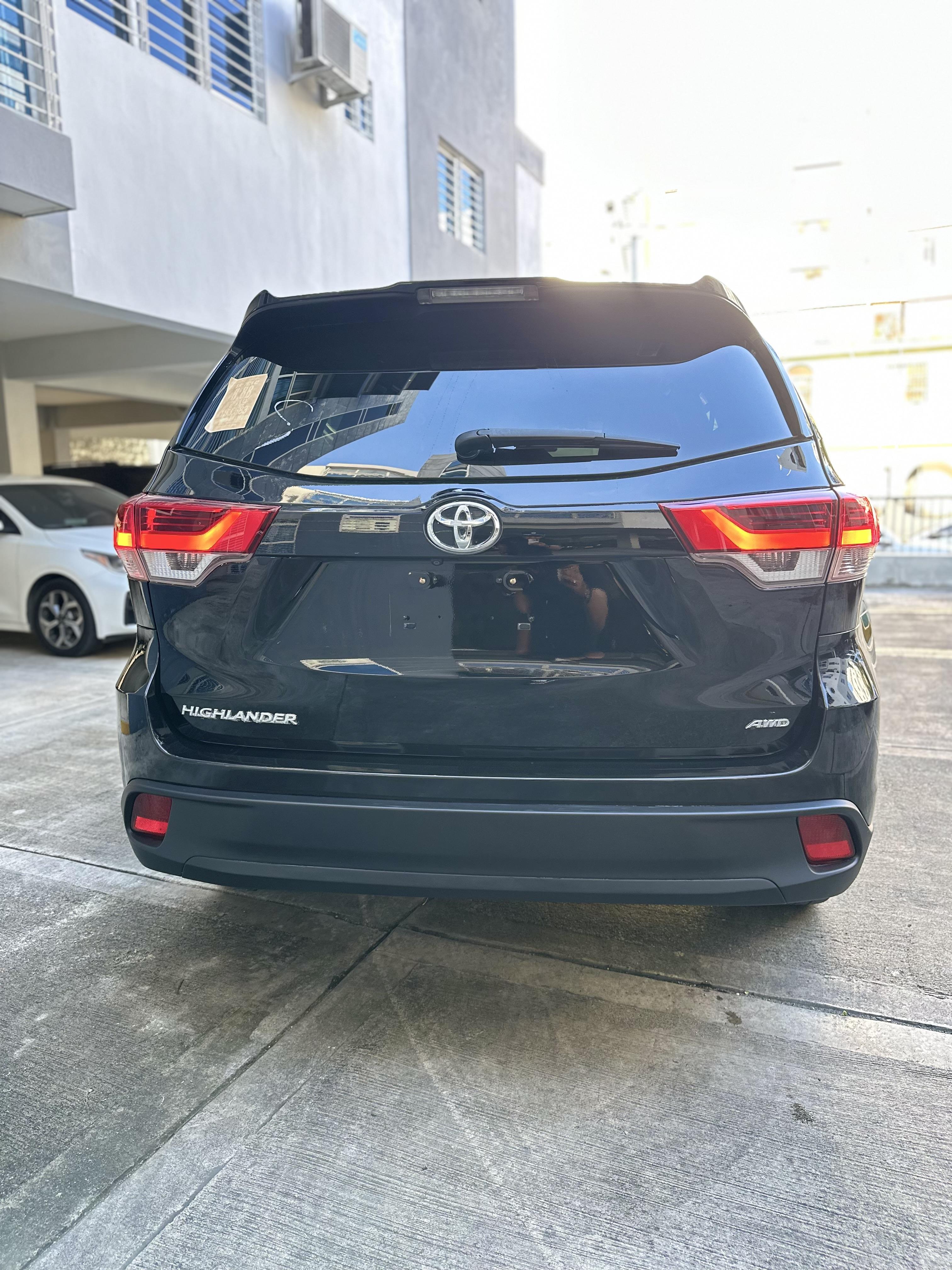 Vendo hermosa Toyota Highlander 2019 AWD Clean Carfax!! Foto 7273672-9.jpg