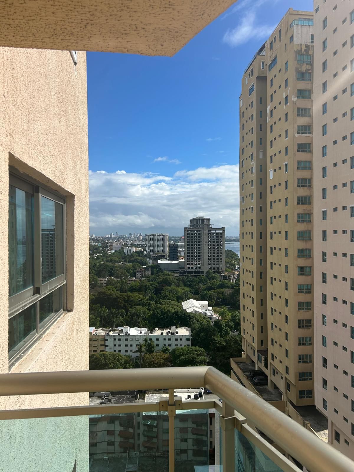 Vendo apartamentos Malecón center en Santo domingo Foto 7273673-2.jpg