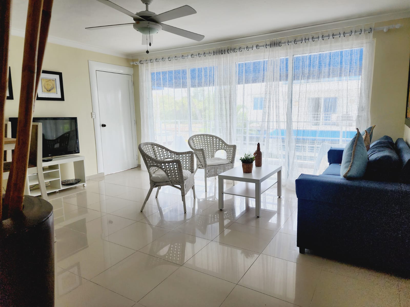 Vendo apartamento totalmente amueblado en Juan Dolió Foto 7273923-5.jpg