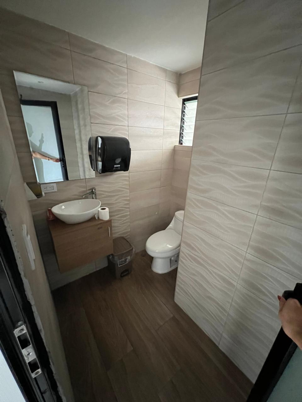 Apartamento nuevo en alquiler de 1 habitacion en Evaristo Morales Foto 7273952-15.jpg